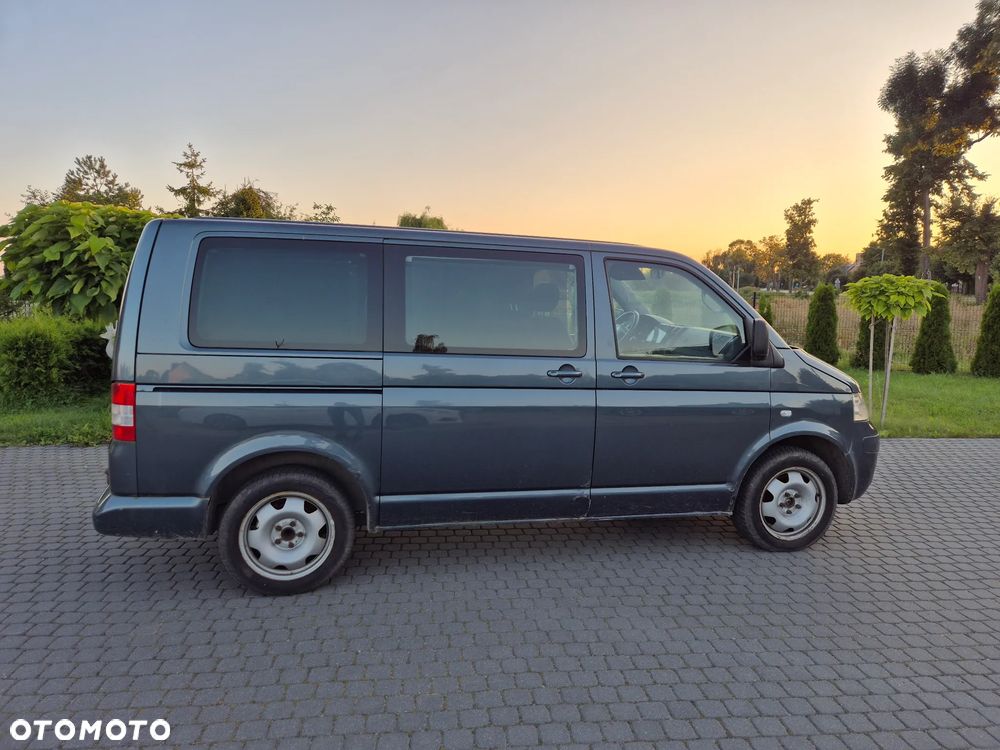 Volkswagen Caravelle L1 - 14
