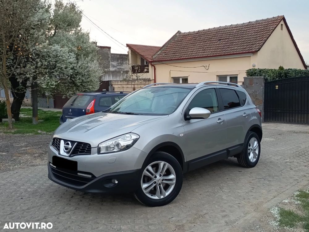 Nissan Qashqai - 1