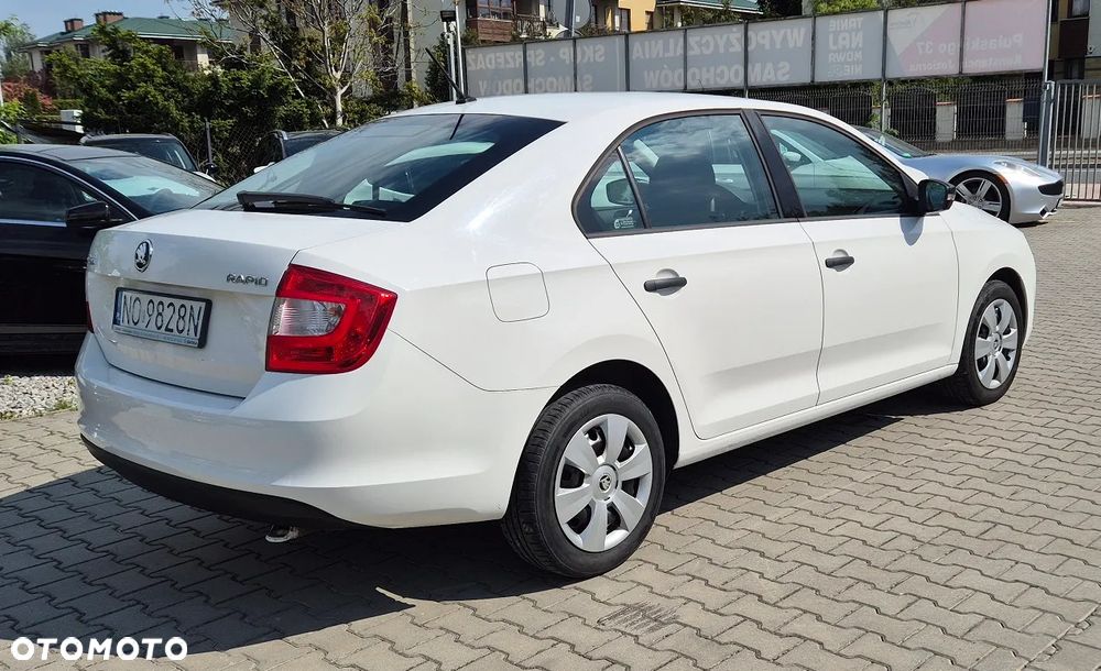 Skoda RAPID 1.2 TSI Active - 4