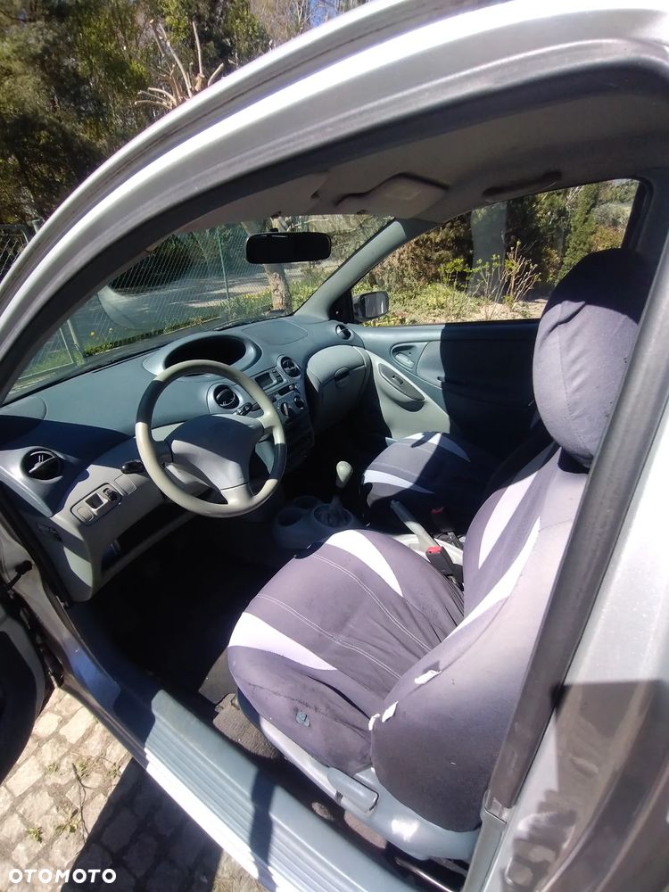 Toyota Yaris 1.4 D-4D Terra - 8