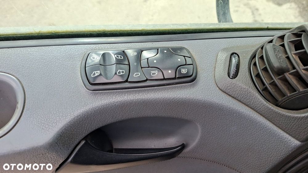 Versalift Actros 3241 B 8X4 + Schwing Fbp 24-125 - 12