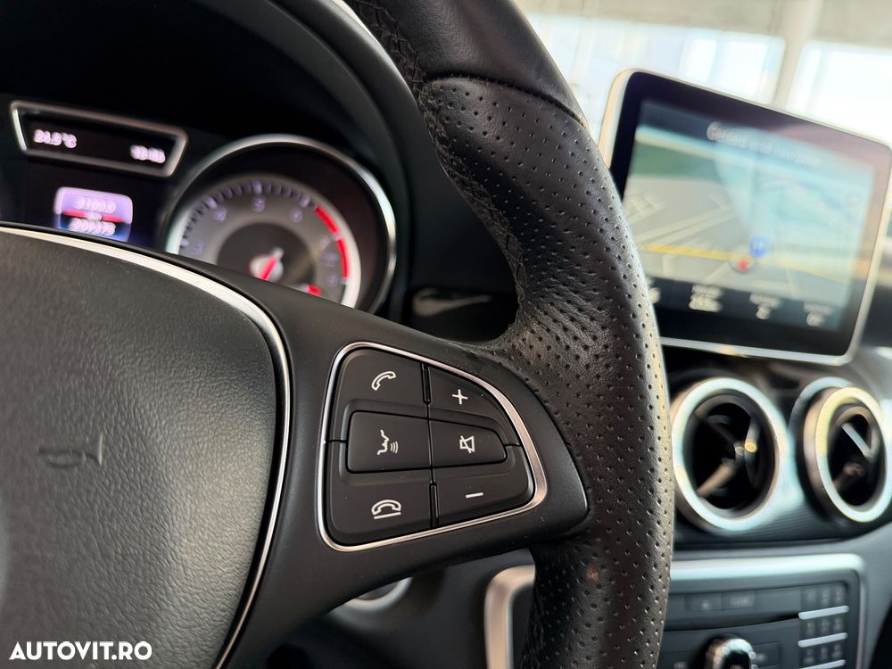 Mercedes-Benz CLA 180 - 18