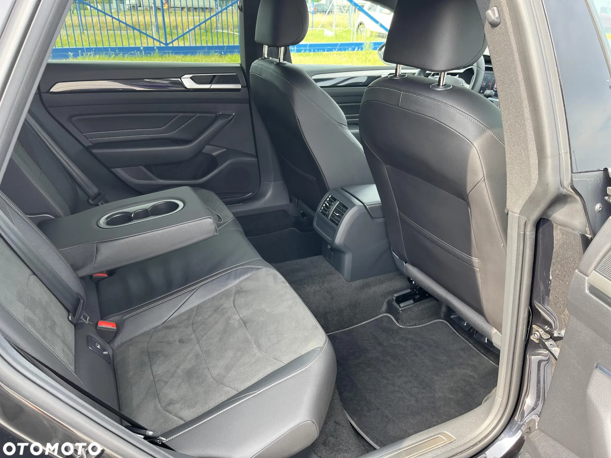 Volkswagen Arteon 2.0 TDI R-Line DSG - 21