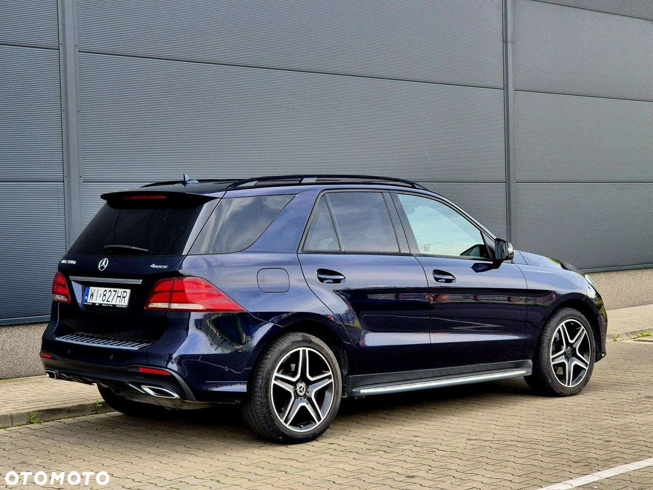 Mercedes-Benz GLE - 12