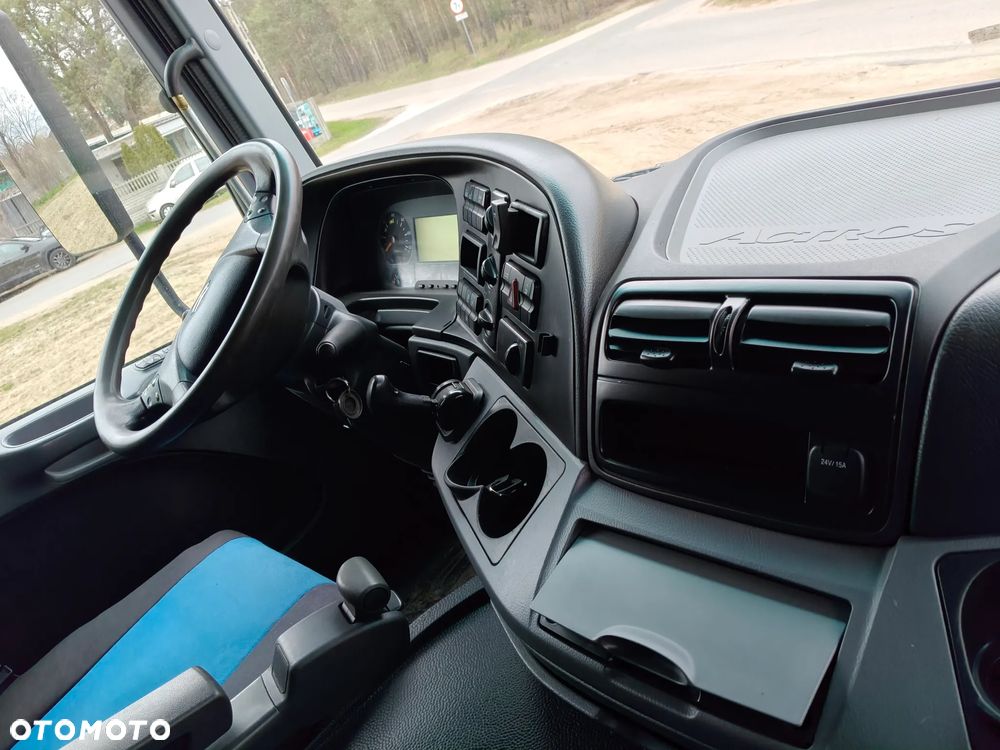 Mercedes-Benz 2541 - 9