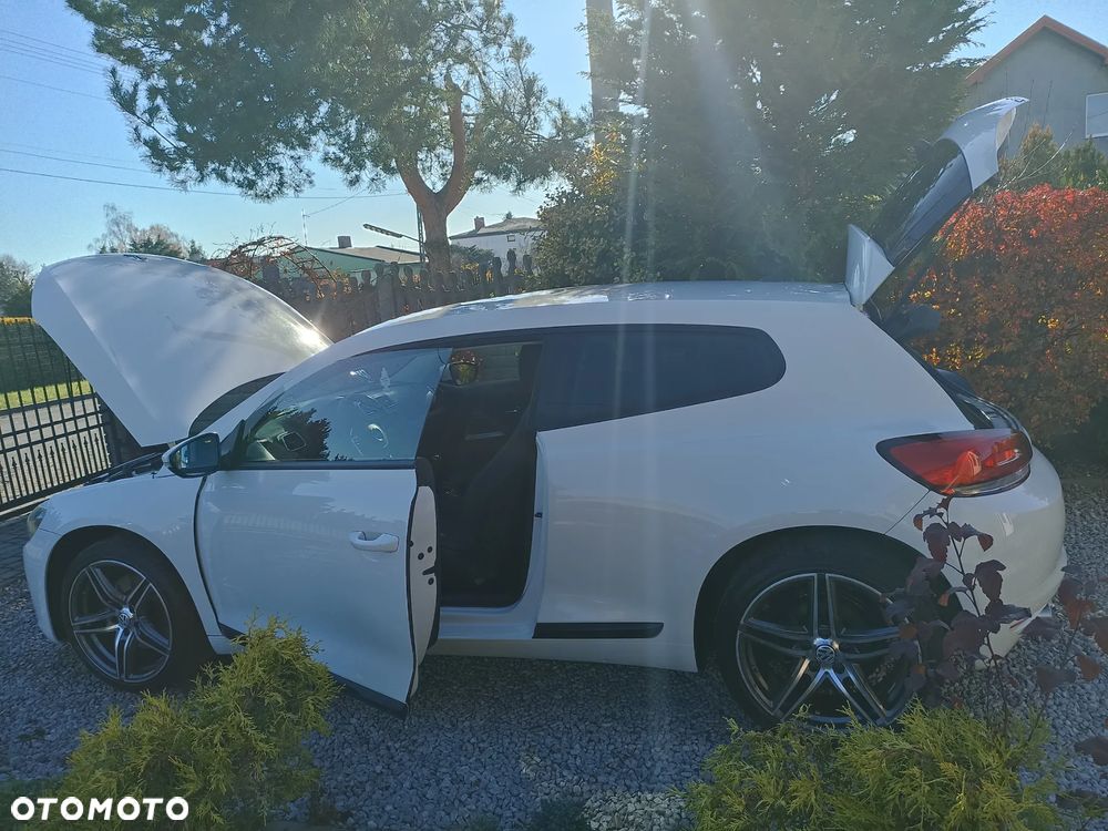 Volkswagen Scirocco 2.0 TDI - 14