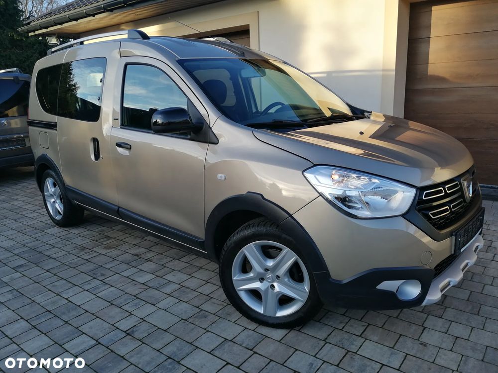 Dacia Dokker TCe 115 N1 Stepway Celebration - 4
