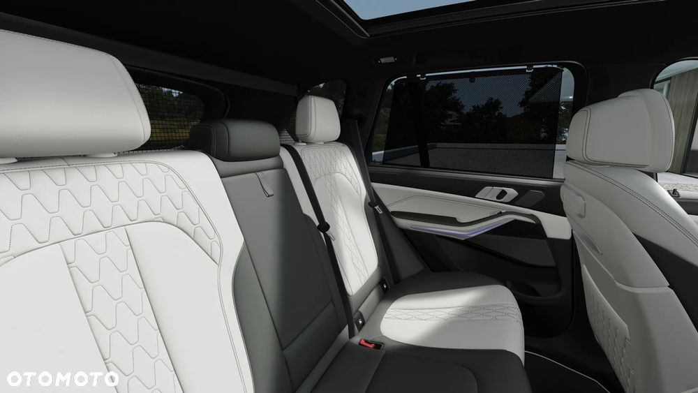 BMW X5 xDrive40i - 13