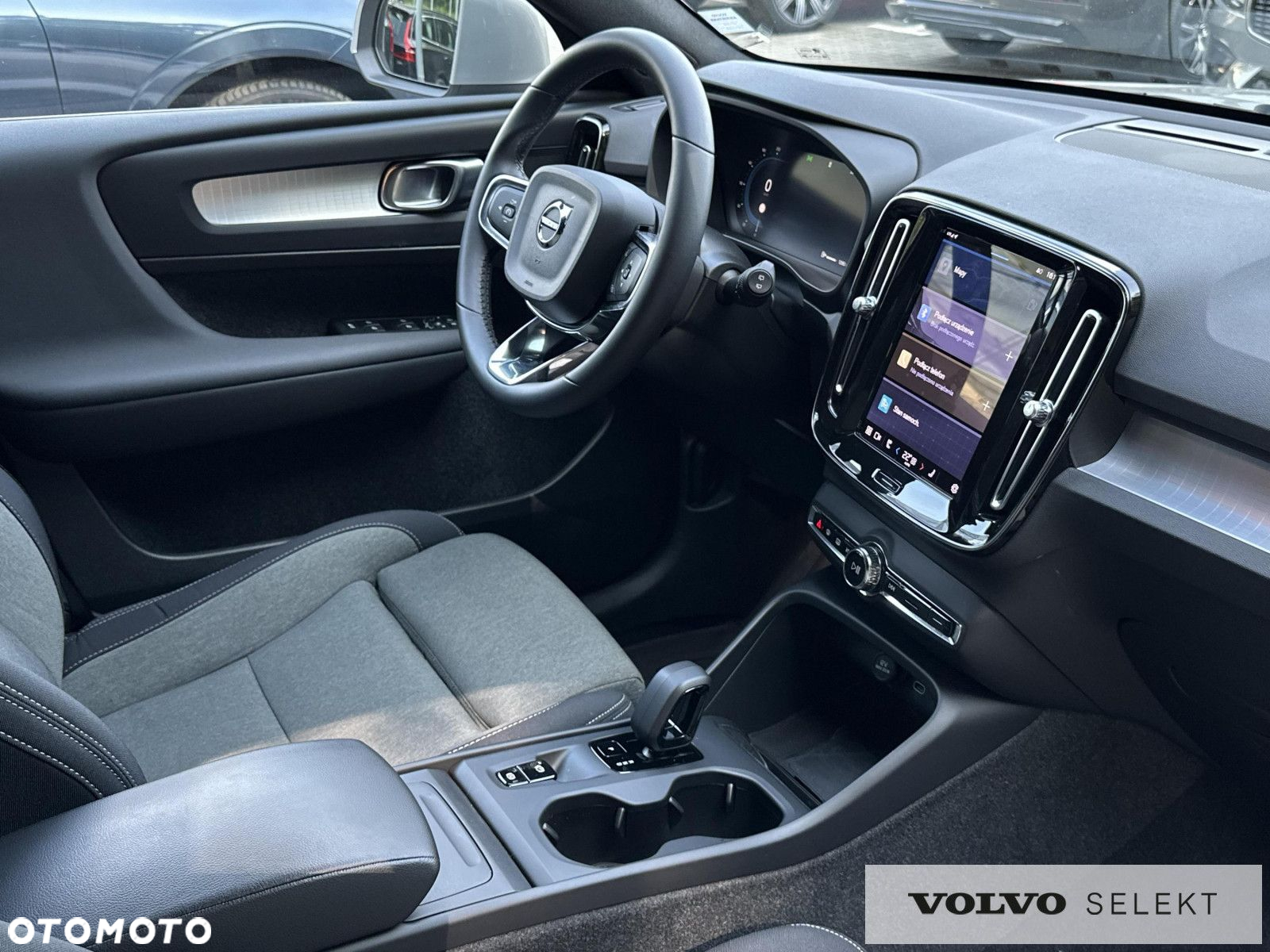 Volvo XC 40 - 24