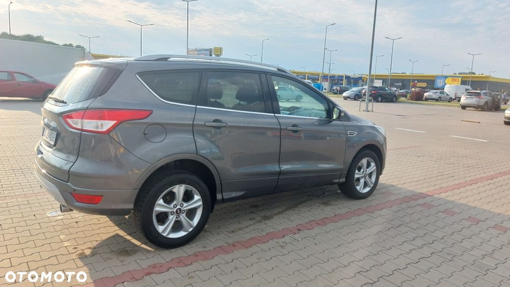 Ford Kuga - 2