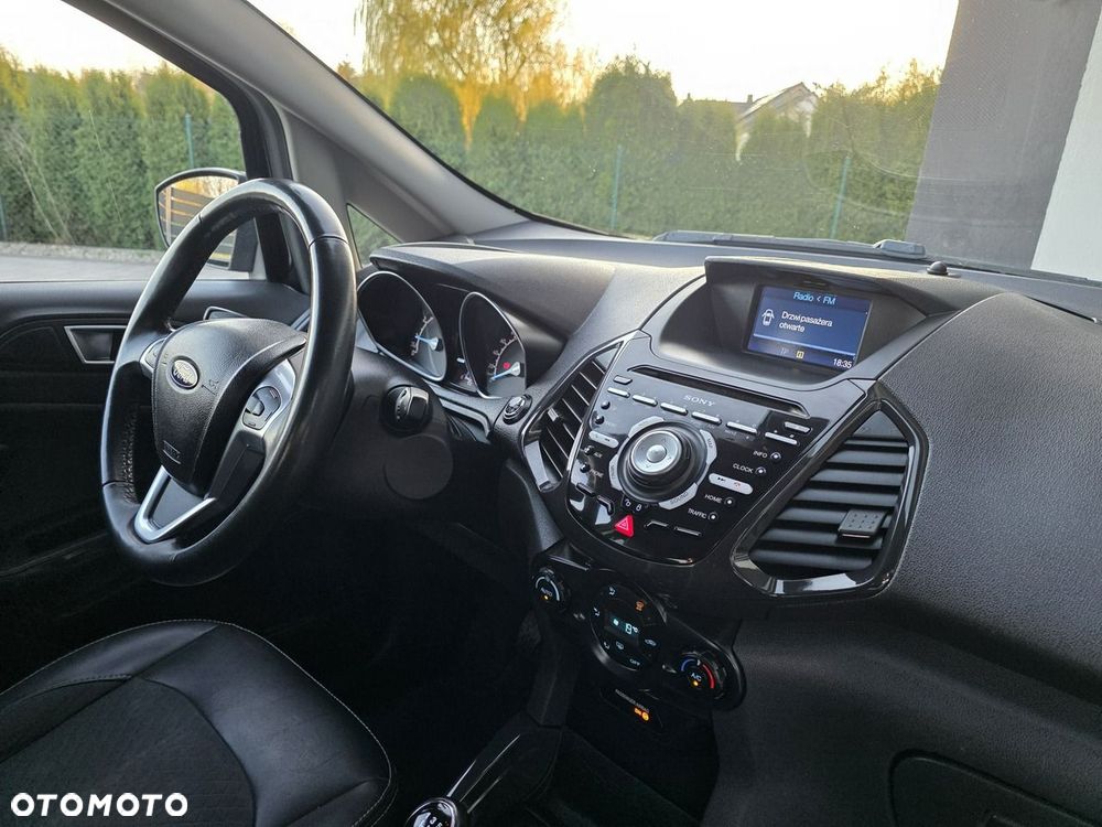 Ford EcoSport 1.0 EcoBoost TITANIUM - 21