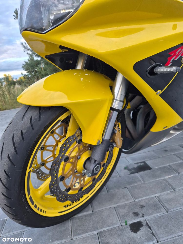 Honda CBR - 13