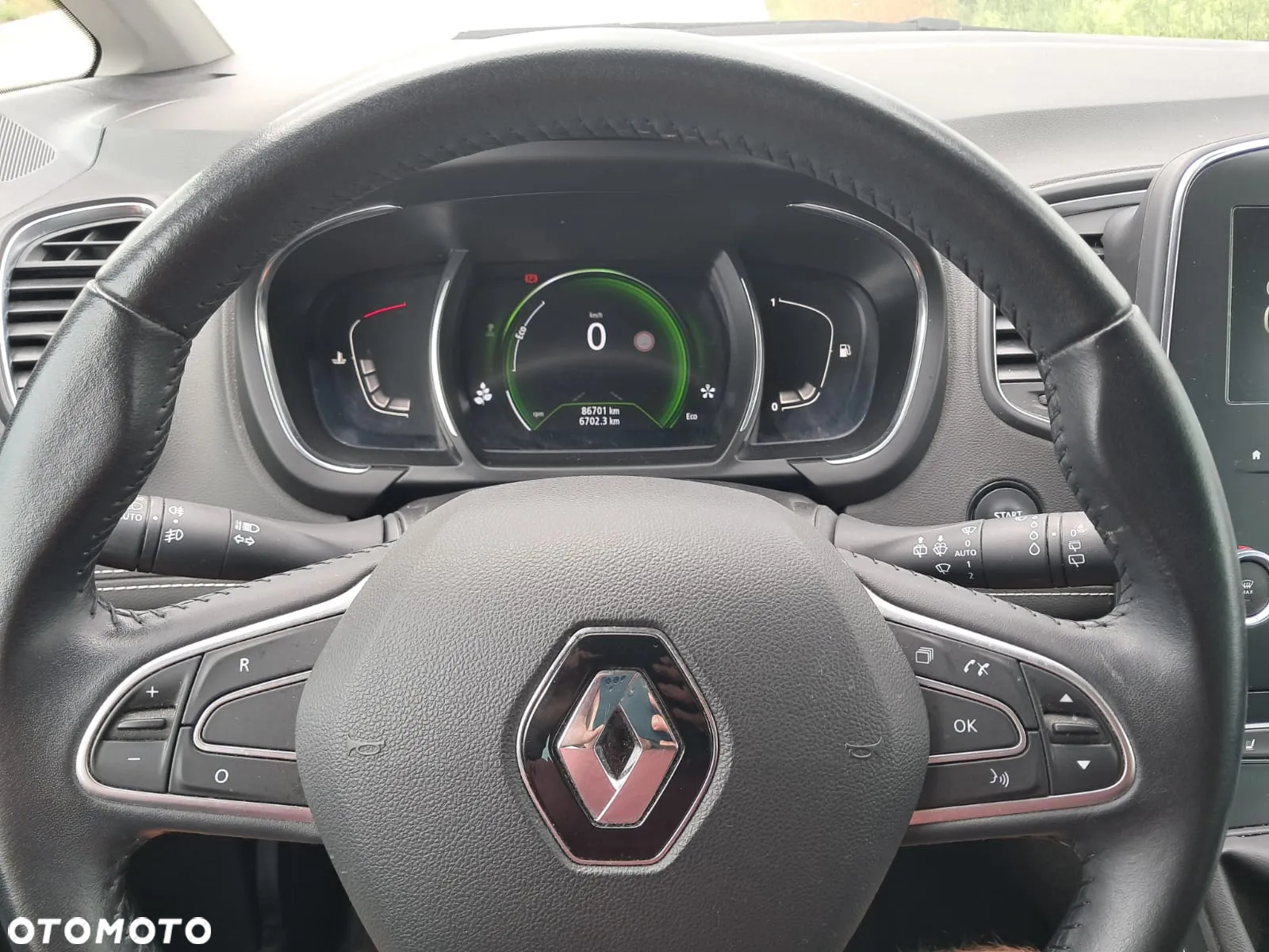 Renault Scenic 1.3 TCe FAP Intens - 11