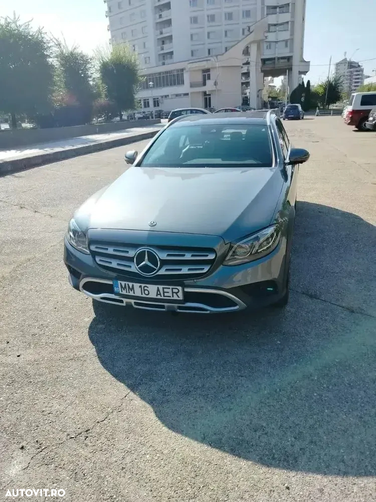 Mercedes-Benz E 220 d 4Matic T All-Terrain 9G-TRONIC Exclusive - 2