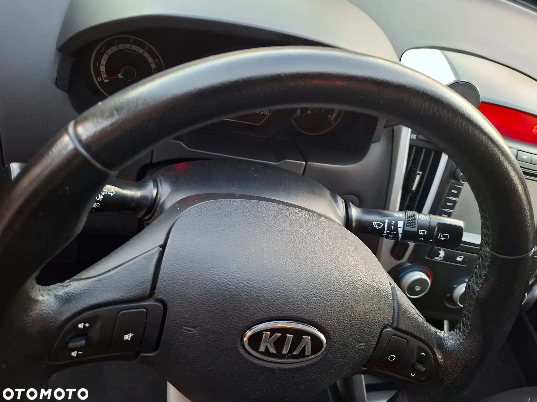 Kia Ceed 1.4 CVVT SW ISG Spirit - 24