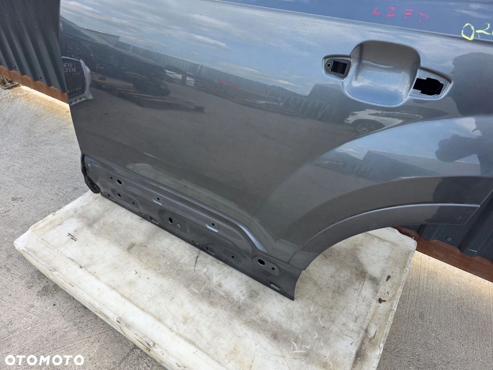 DRZWI LEWY TYŁ AUDI Q7 4M LZ7S ORYGINAŁ OD 2016 ROKU ! - 9