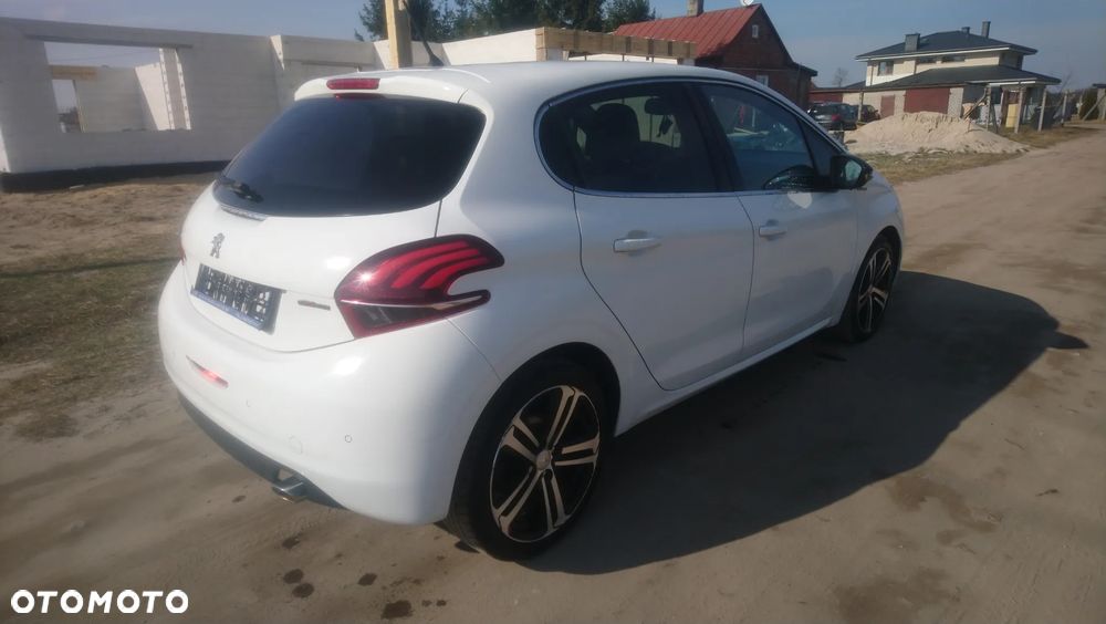 Peugeot 208 1.6 BlueHDi Active S&S - 6