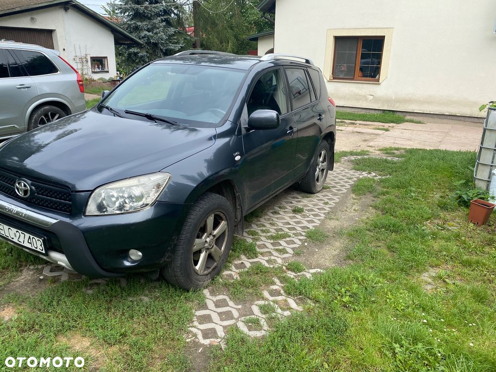Toyota RAV4 - 2