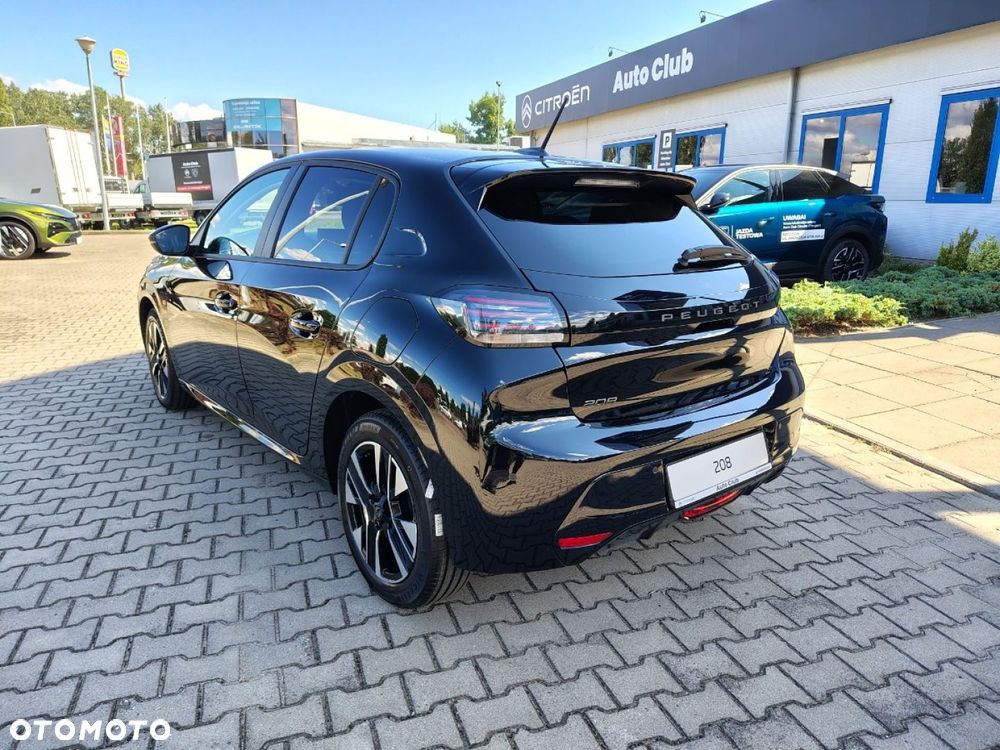 Peugeot 208 - 5