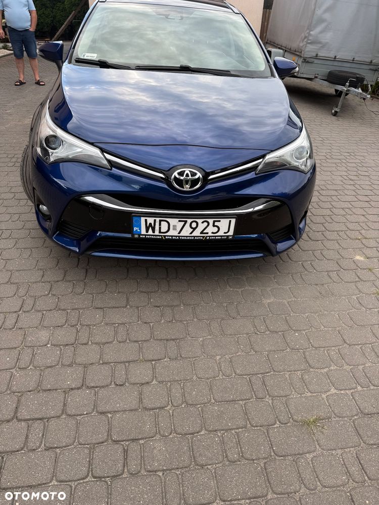 Toyota Avensis 2.0 Premium MS - 8