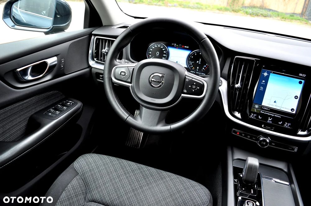 Volvo V60 2022