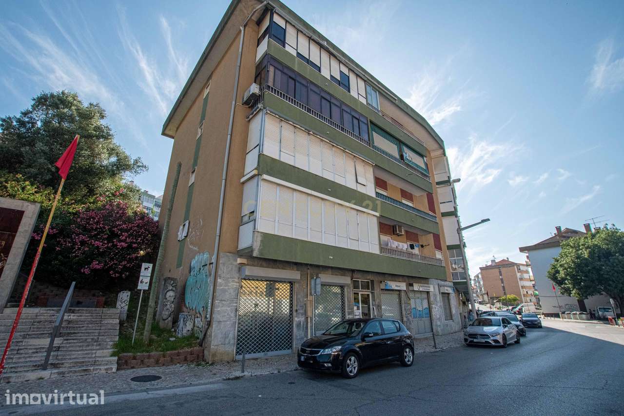 Apartamento T3 Espaçoso | Forte da Casa | Excelente Localização - Grande imagem: 5/21