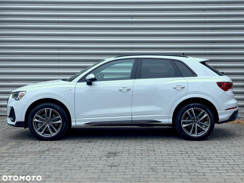 Audi Q3 2023 photo 2