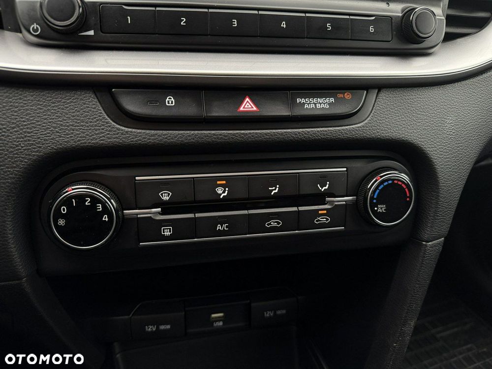 Kia Ceed 1.0 T-GDI S - 23