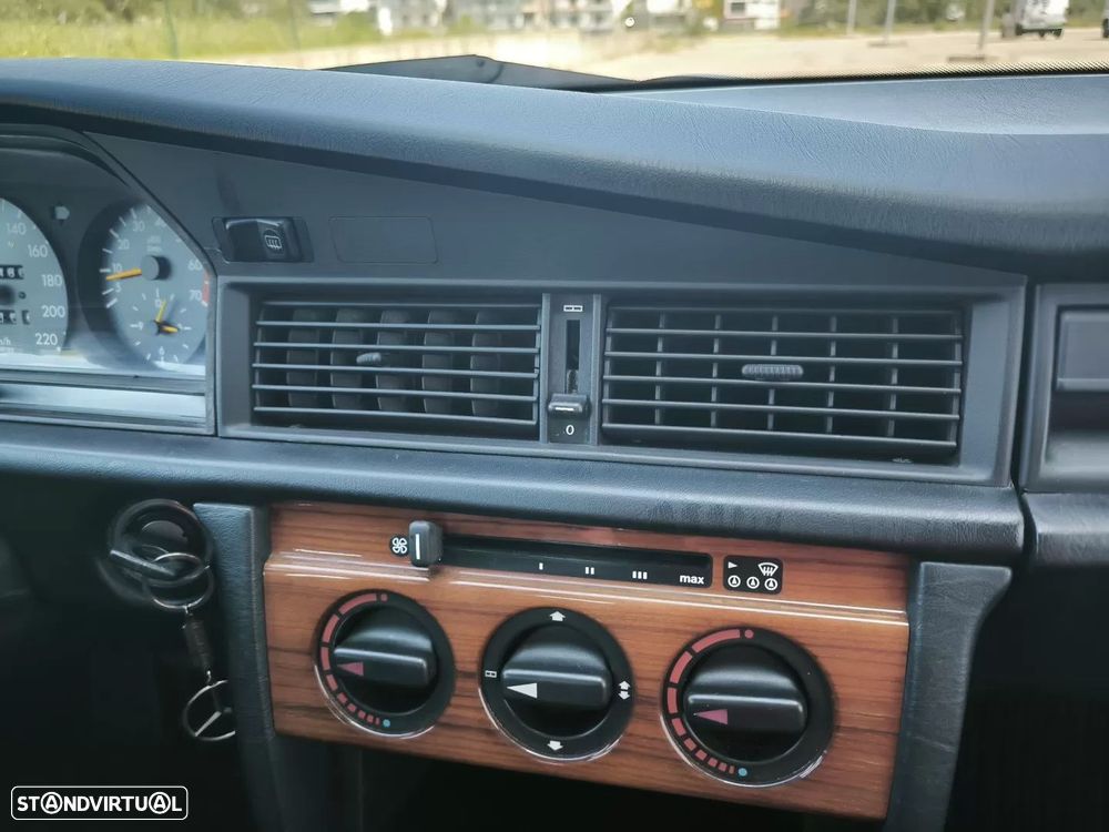 Mercedes-Benz W201 (1982-1993) 190 E 1.8 - 47
