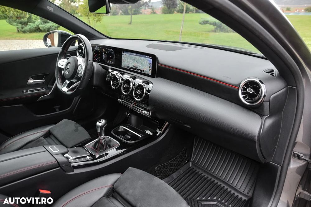 Mercedes-Benz A 160 AMG Line - 19