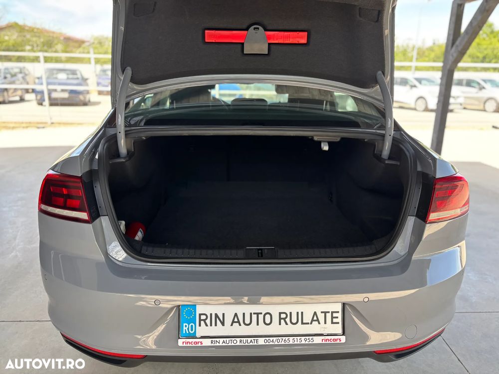 Volkswagen Passat - 9