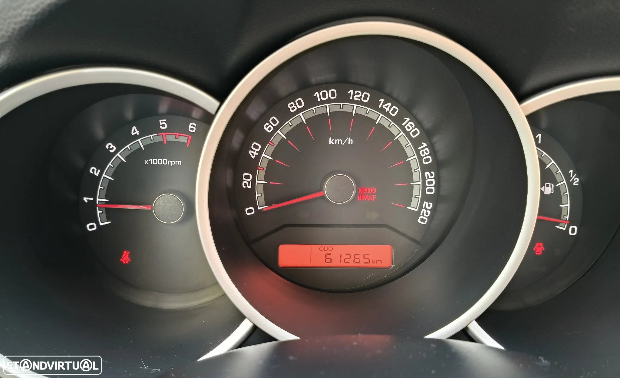 Kia Venga 1.4 CRDi EX ISG - 25