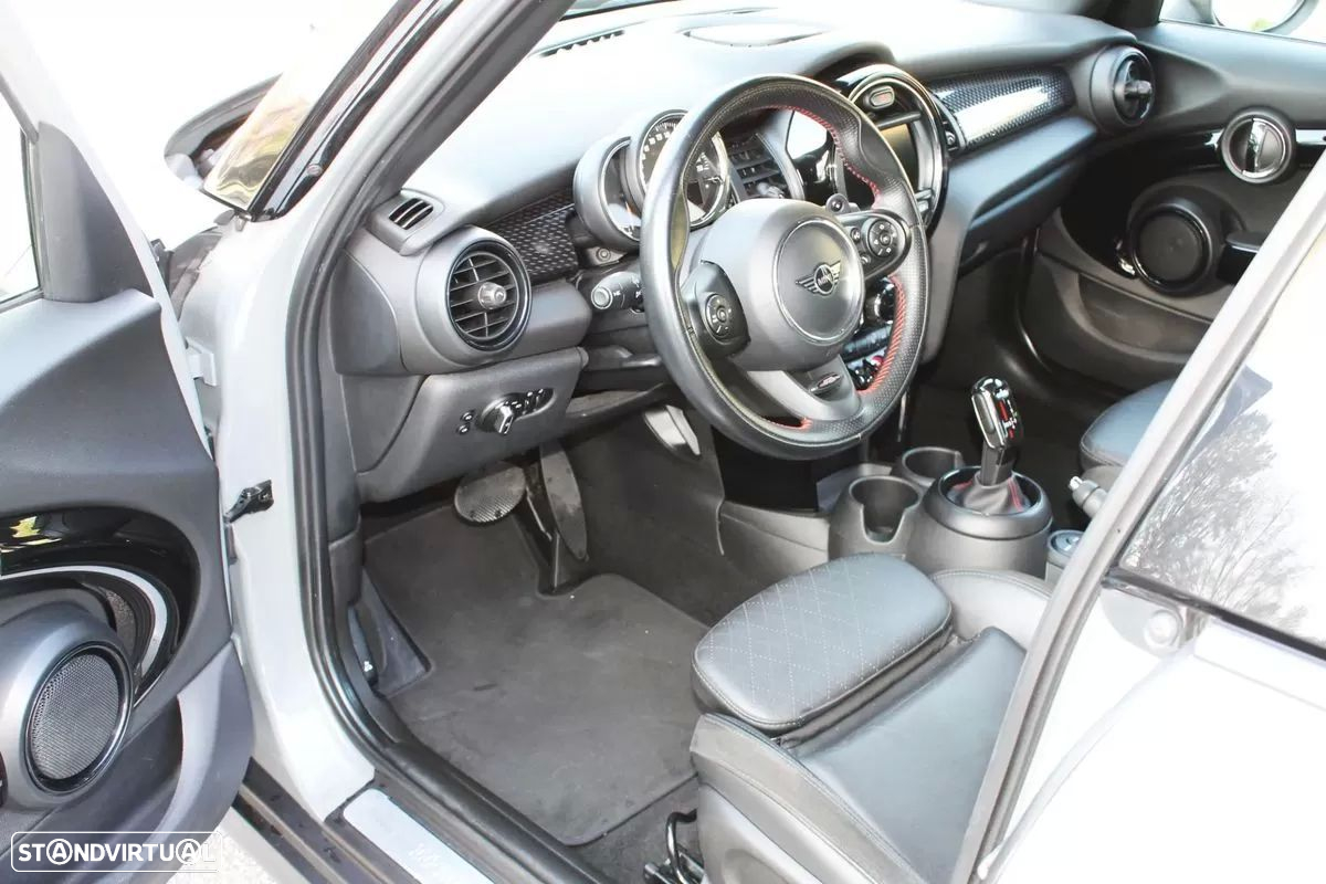 MINI 5 Portas Cooper S Auto Desportiva - 14