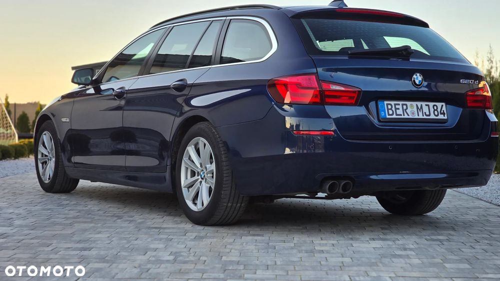 BMW Seria 5 ver-520d-blue-performance - 3
