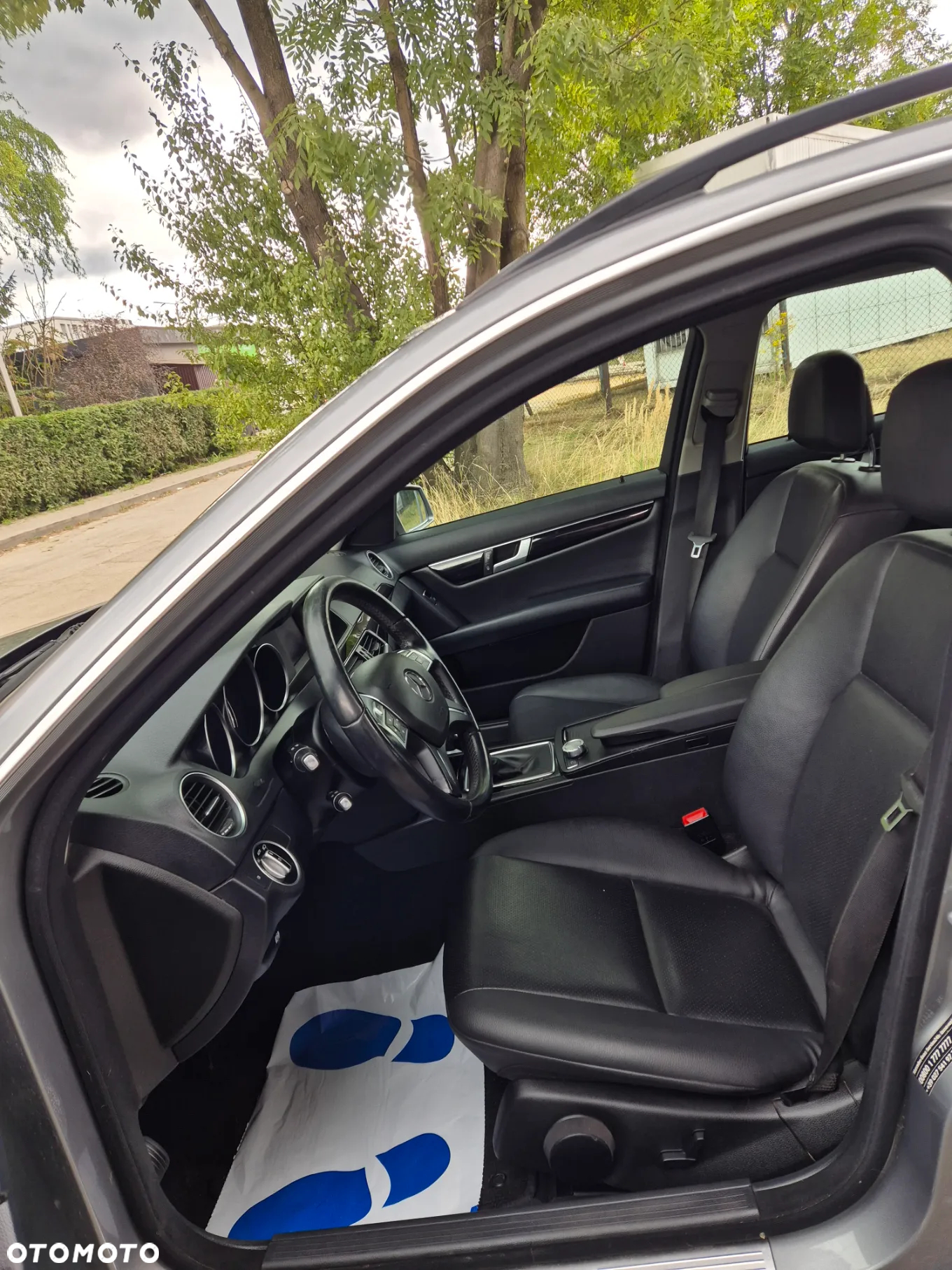 Mercedes-Benz Klasa C 200 CDI BlueEff Avantgarde - 14