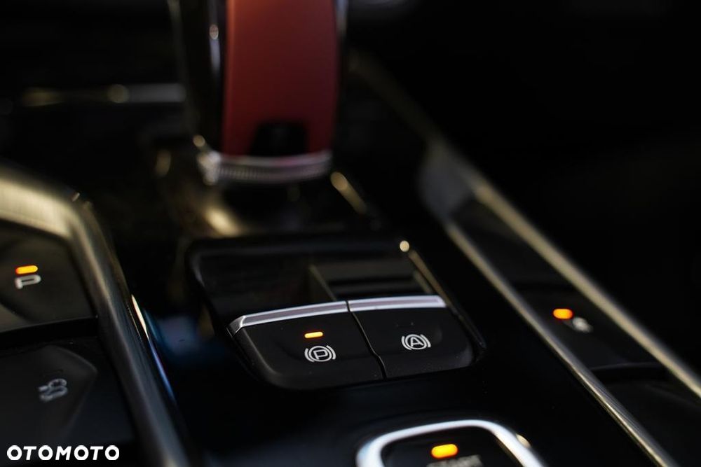 Bestune T77 1.5T Business DCT - 22