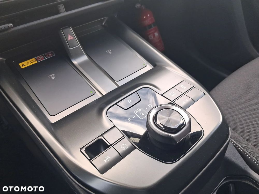 Toyota C-HR+ - 17