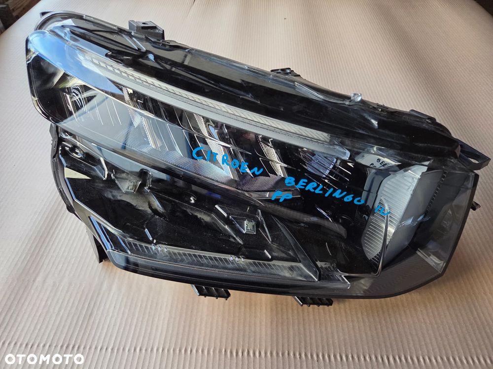 Lampa przednia prawa Citroen Berlingo IV Full LED - 1