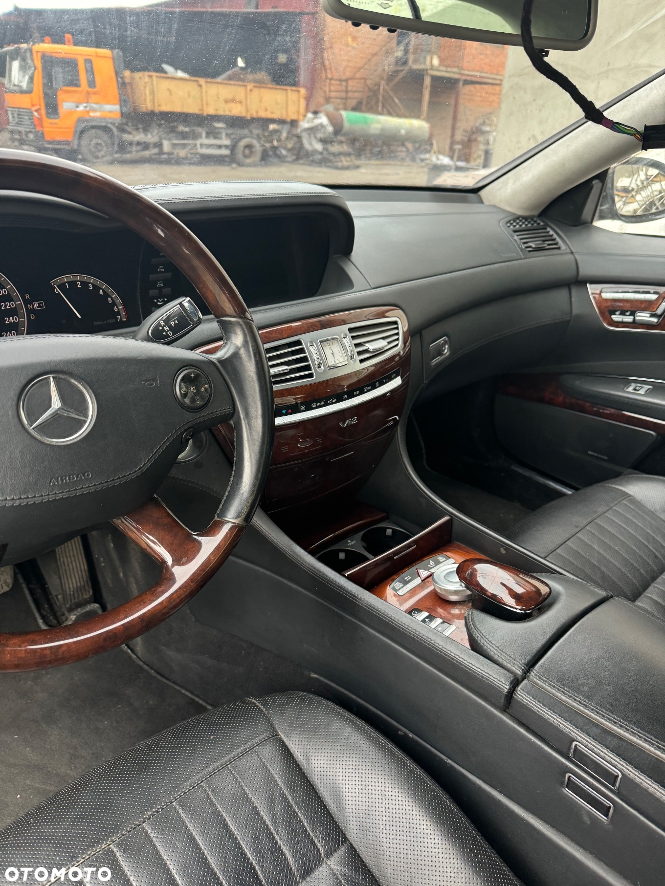 Mercedes-Benz CL - 18