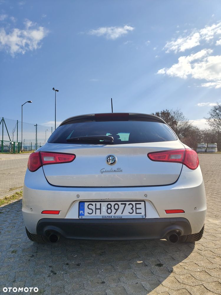 Alfa Romeo Giulietta 1.8 TBi 16V Quadrifoglio Verde - 9