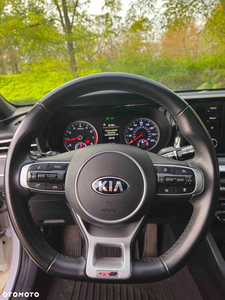 Kia Optima - 18
