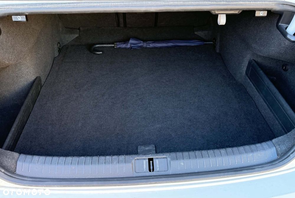 Volkswagen Passat 2.0 TDI BMT Comfortline DSG - 14