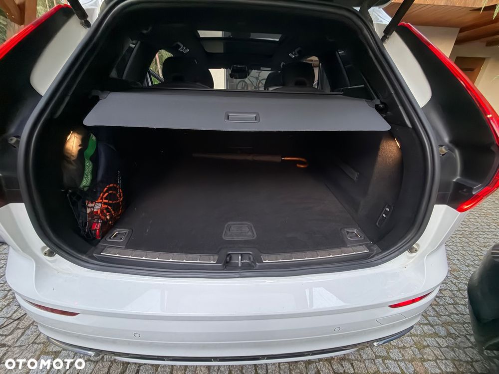 Volvo XC 60 B5 B AWD R-Design - 13