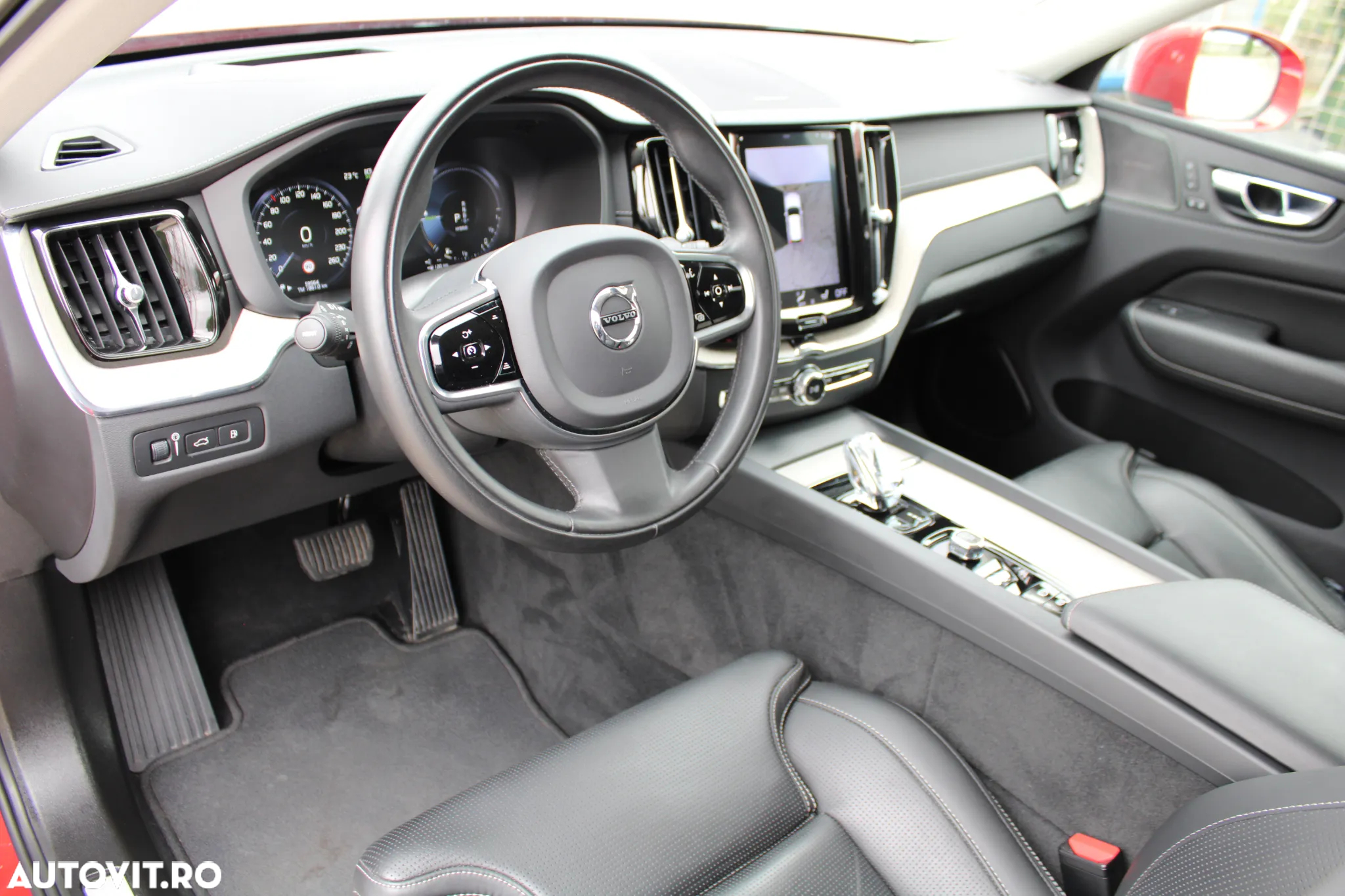 Volvo XC 60 T8 Twin Engine AWD Inscription - 11