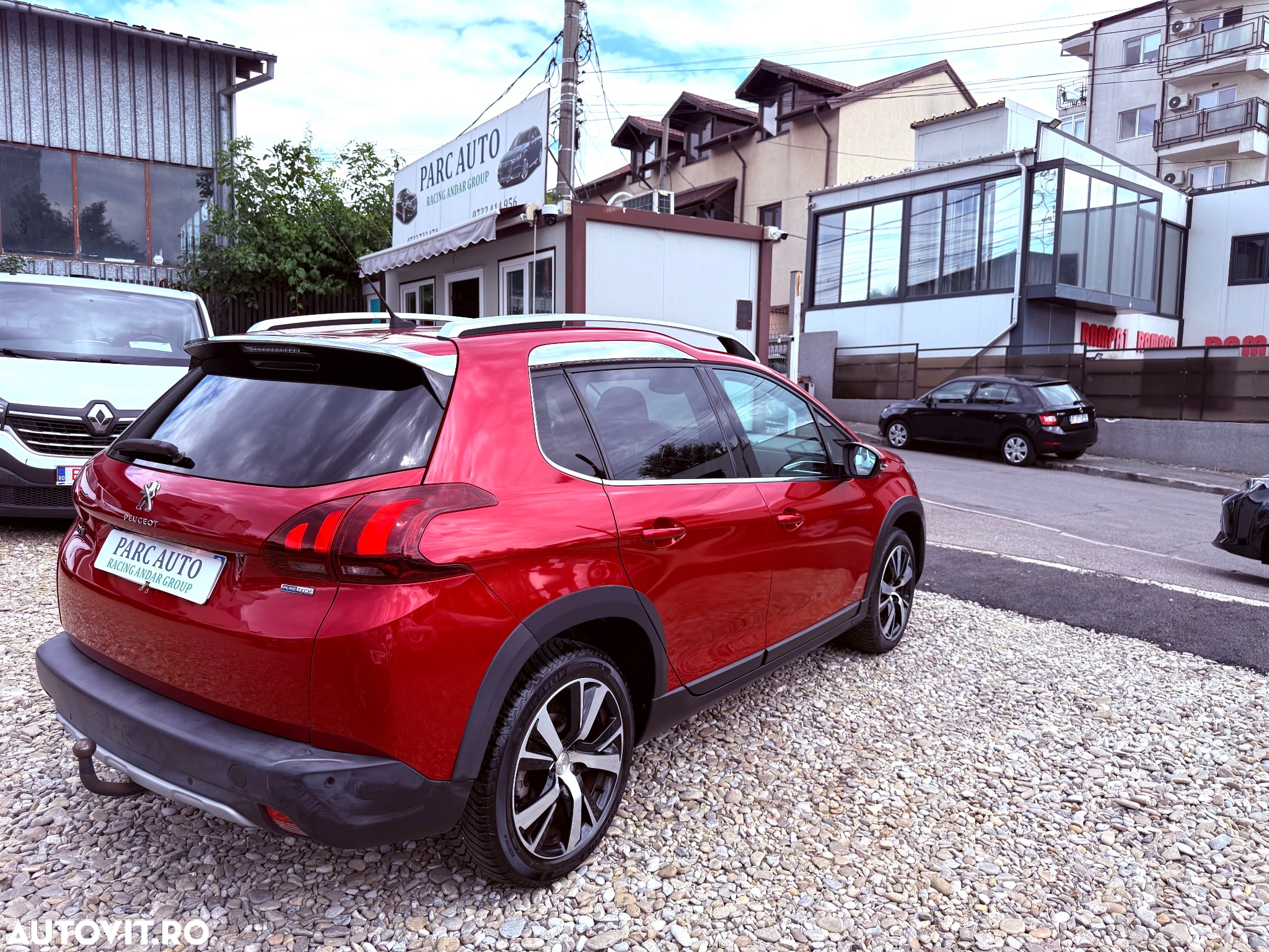 Peugeot 2008 1.2 PureTech Turbo EAT6 S&S Allure - 10