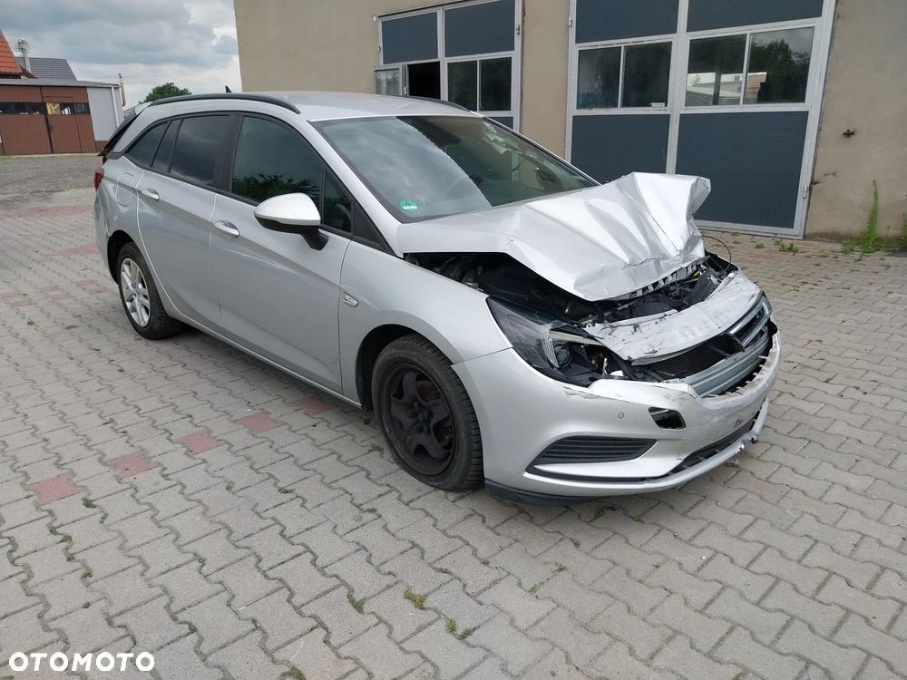Opel Astra - 3