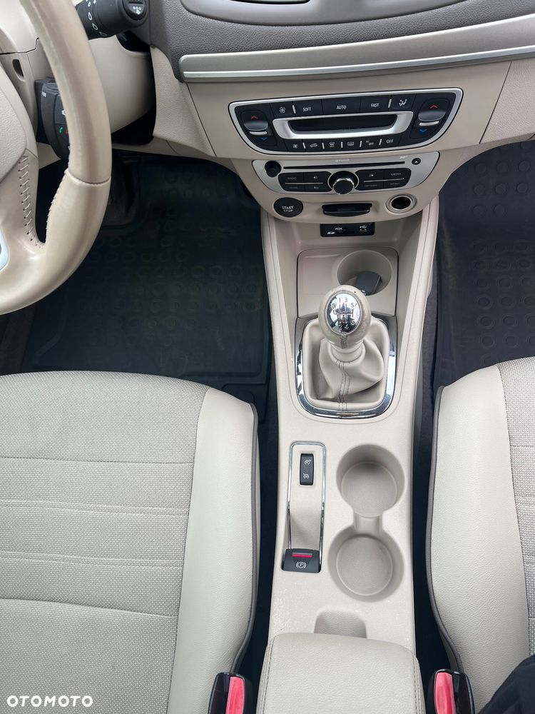 Renault Fluence 2.0 16V Privilege - 16