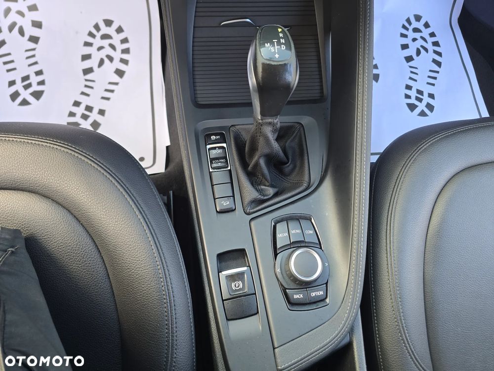 BMW X1 xDrive25i GPF xLine - 27