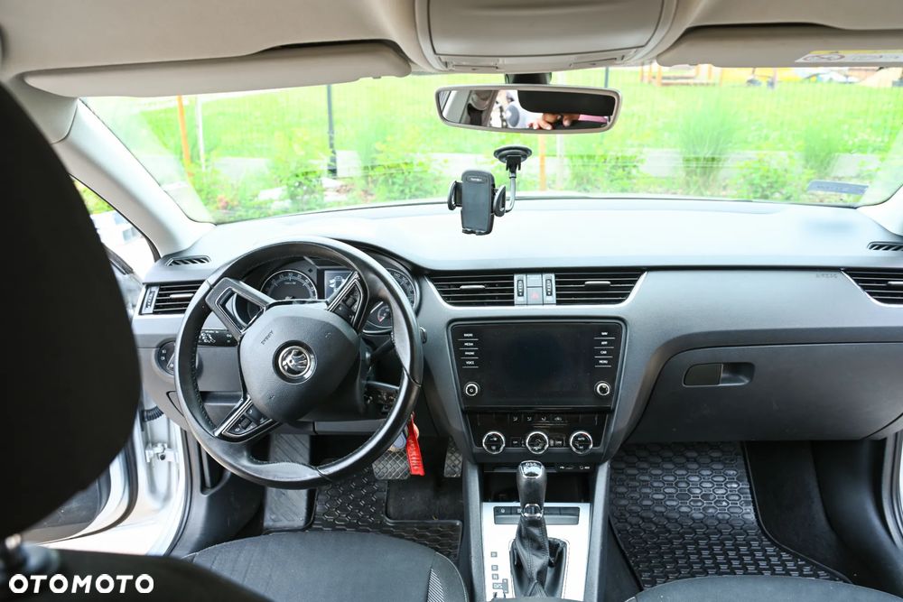 Skoda Octavia 2.0 TDI DSG Style - 12