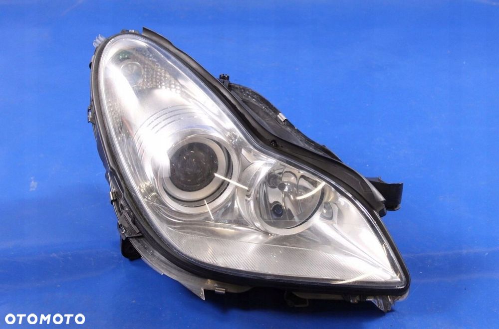 XENON REFLEKTOR PRZÓD PRAWY MERCEDES CLS W219 06r - 1